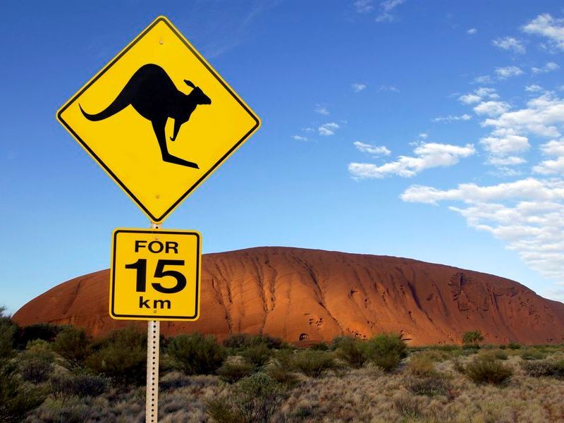 ayers-rock-in-the-northern-territory-of-australia-2026-01-09-06-53-21-utc