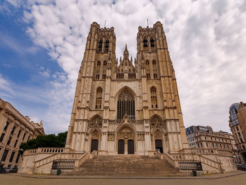brussels-the-main-cathedral-2026-03-25-22-53-08-utc