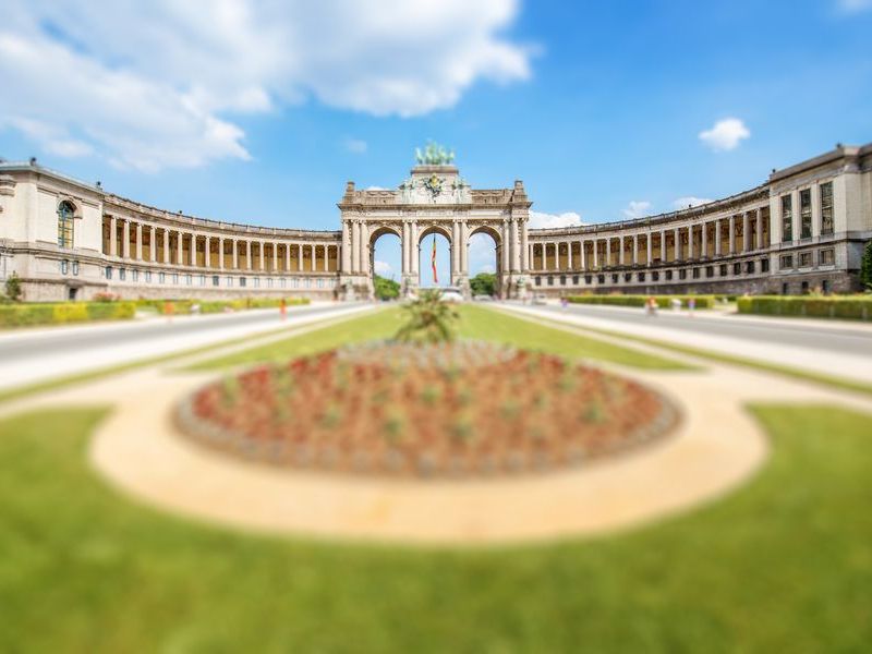 triumphal-arch-in-brussels-2026-03-24-00-06-58-utc