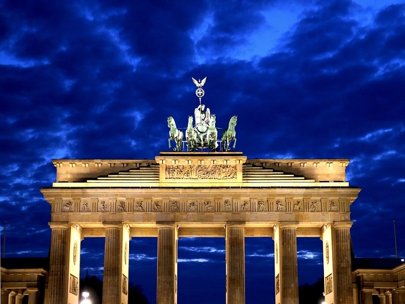 Clouds-Potsdam-Place-Night-Brandenburg-Gate-417890