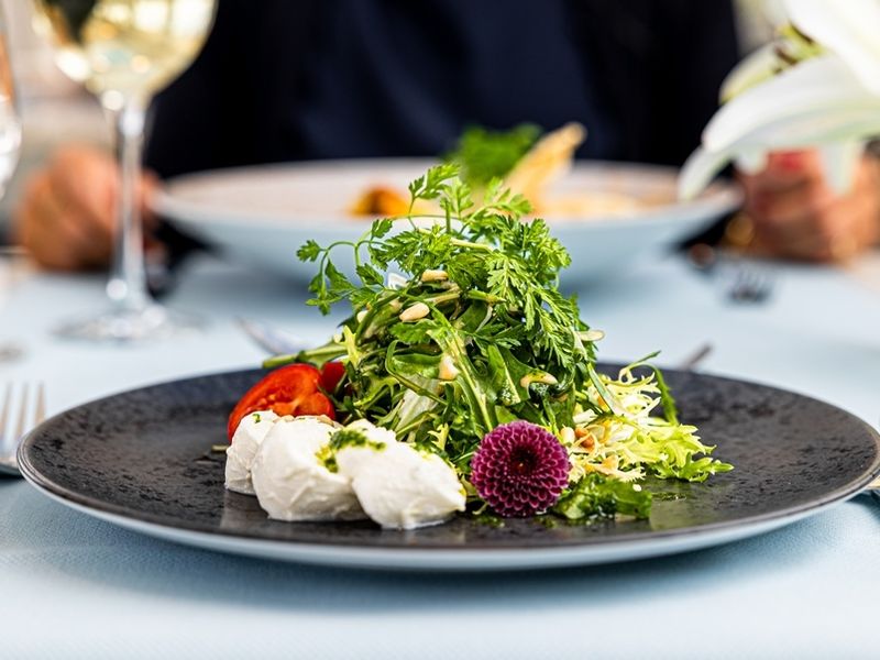 AmaMagna_Culinary_Food_Tomato_Mozzarella_a_la_Chef_Photog