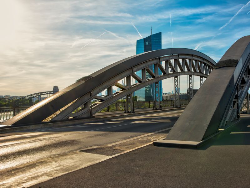 bridge-in-frankfurt-2026-03-17-20-14-53-utc