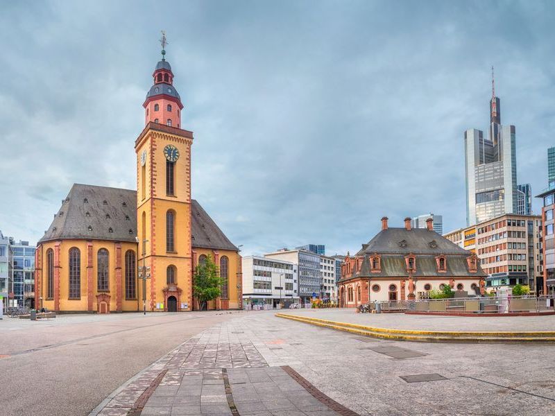 st-catherine-s-church-in-frankfurt-am-main-germa-2026-03-25-22-38-17-utc