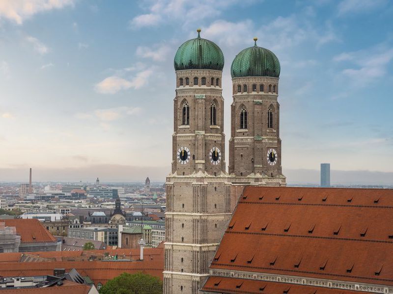 frauenkirche-church-and-aerial-view-of-munich-mu-2026-01-09-07-10-55-utc
