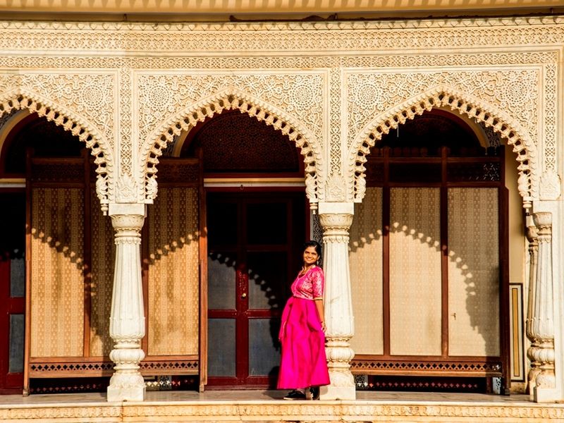 indian-young-woman-at-city-palace-jaipur-in-rajast