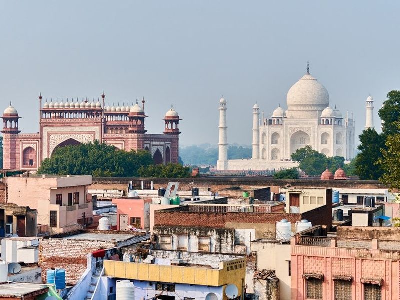 taj-mahal-white-marble-mausoleum-landmark-in-agra