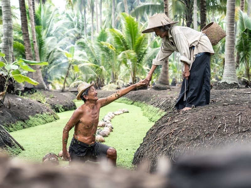 asian-loving-romantic-senior-elder-couple-farmer