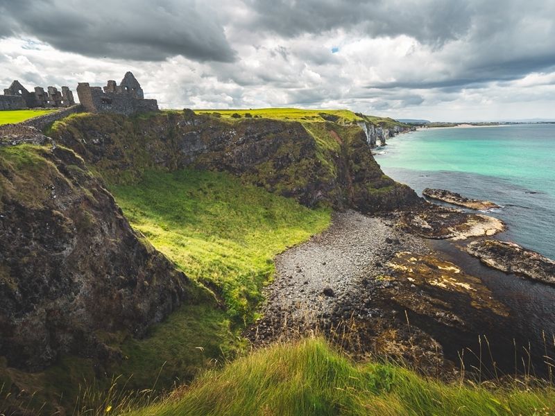 northern-ireland-shoreline-dunluce-castle