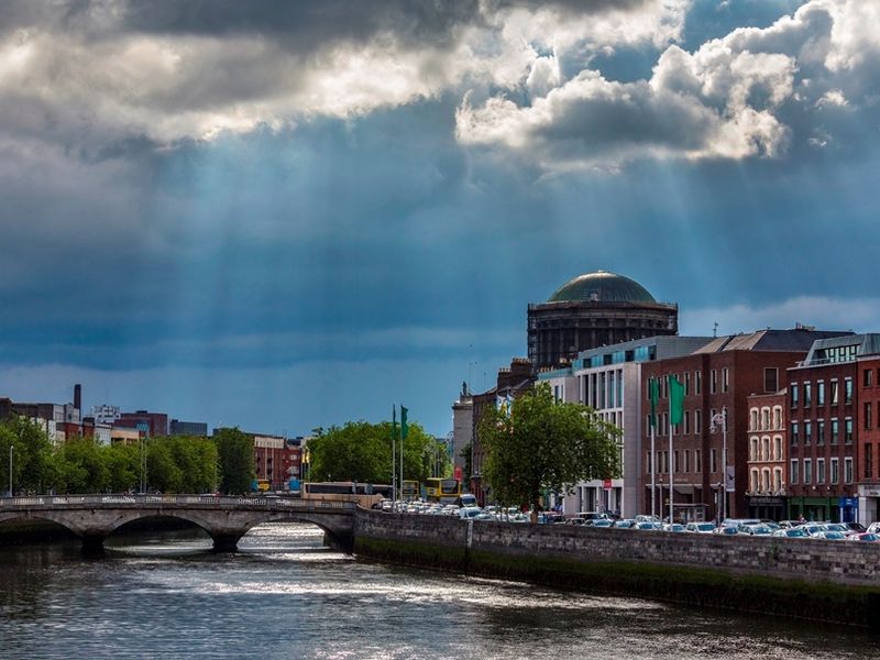 river-liffey-dublin