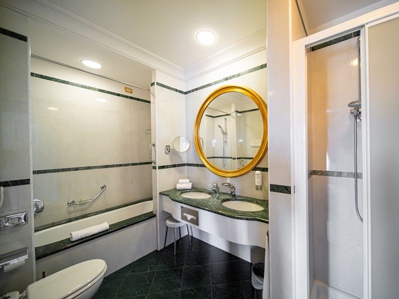 22_-_LR_-_JUNIOR_SUITEbagnodocciaevasca