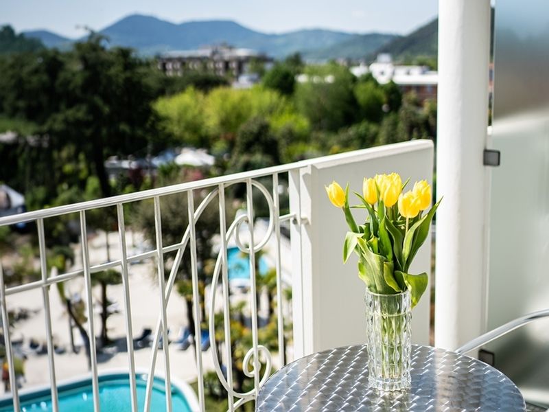 21_-_LR_-_JS_balconelatopiscine