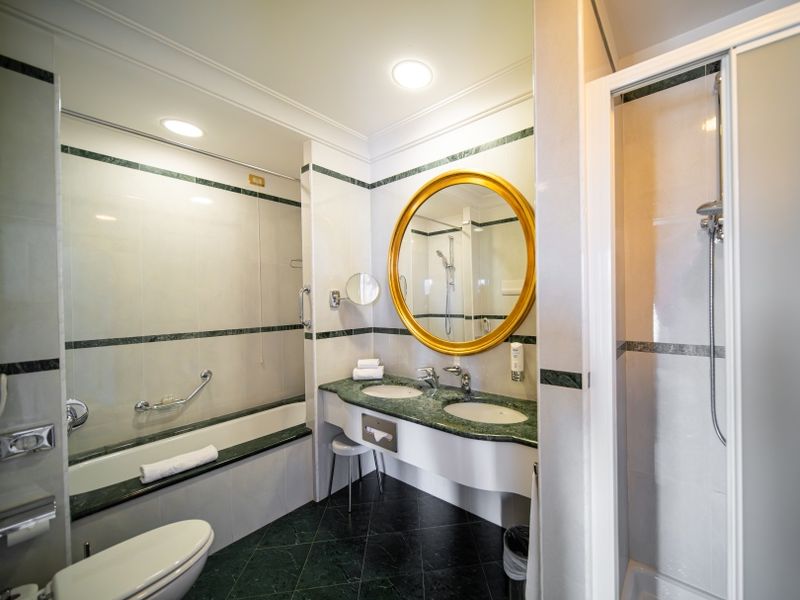 22_-_LR_-_JUNIOR_SUITEbagnodocciaevasca