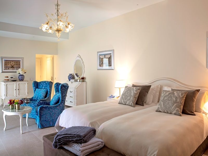 15_-_TV_Junior_Suite_Belle_Epoque