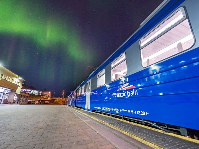 64bf903b43b36c1c090ff122_Babang_northern-lights-train-narvik