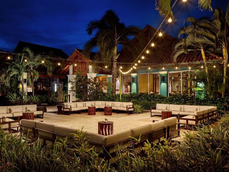 Travel_Advisor_Asset-SGL-Restaurant-Bombay-Exterior