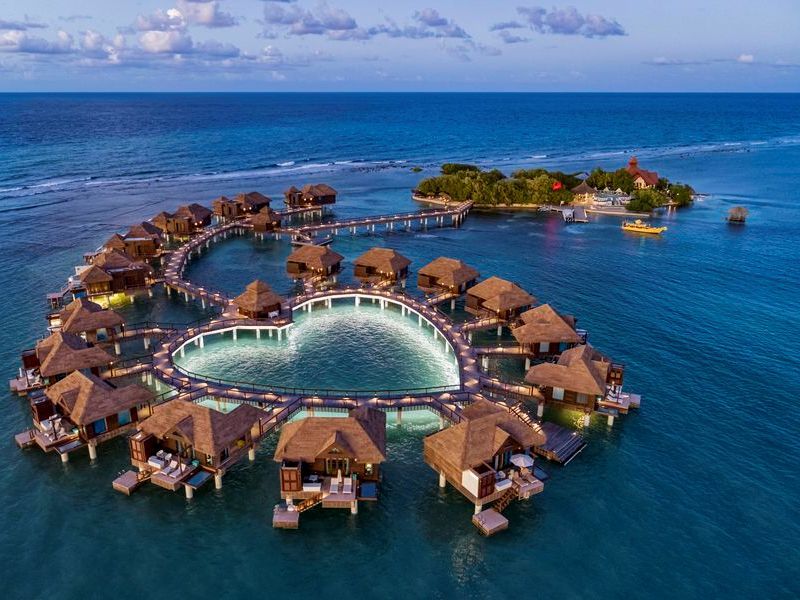 Travel_Advisor_Asset-SRC-Room-OverWater-Drone-4