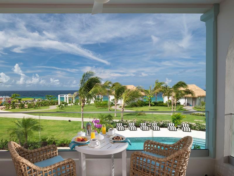 Travel_Advisor_Asset-SCR-Room-A1OG-Balcony