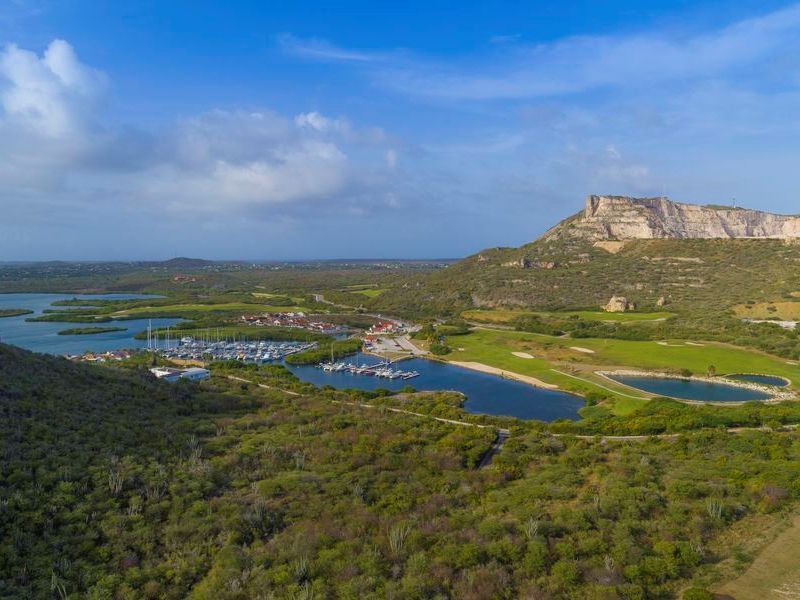 Travel_Advisor_Asset-SCR-Drone-Golf-Marina-Cliff
