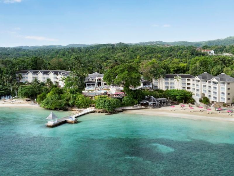 Travel_Advisor_Asset-SRP-Drone-Entire-Resort