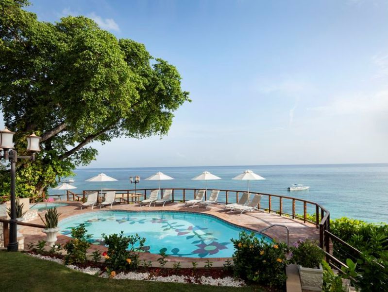 Travel_Advisor_Asset-SRP-Pool-Main-Pool-Ocean