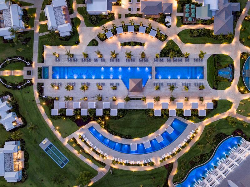 Travel_Advisor_Asset-SSV-Drone-Resort-Night-Birds-eye