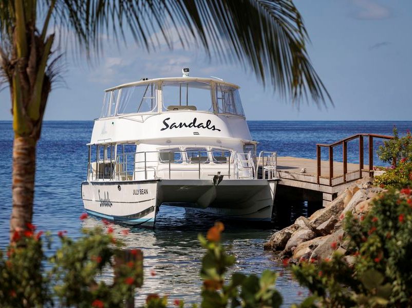 Travel_Advisor_Asset-SSV-Grounds-Boat