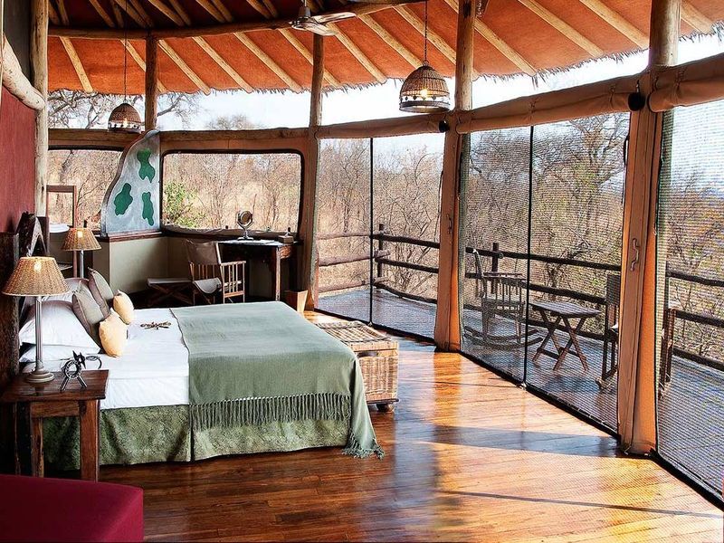 TarangireTreetops---Room-Interior