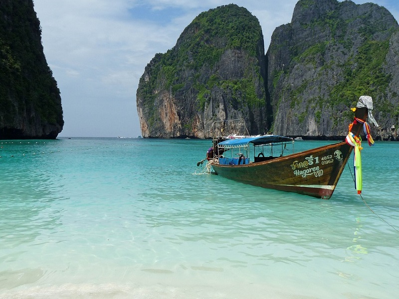 Archipelago-Koh-Phi-Phi-Island-Beach-Thailand-2419443
